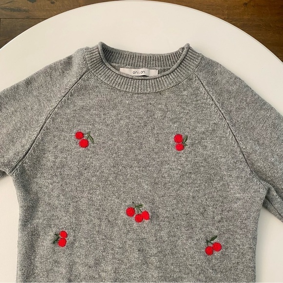 Gray Retro Cherry Pattern Sweater - Picture 6 of 7